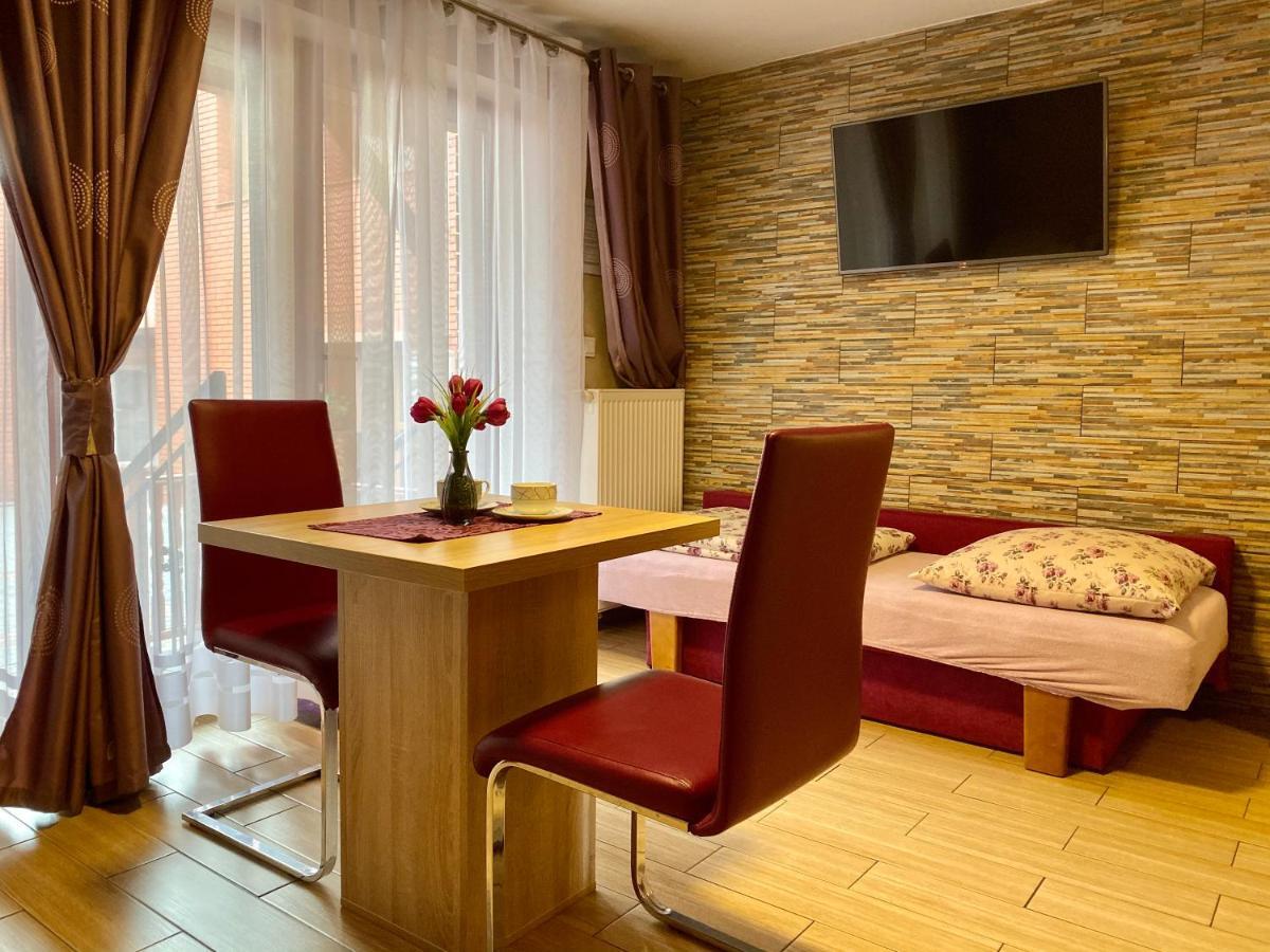 Klinkierowa Rezydencja Gniezno Ngoại thất bức ảnh